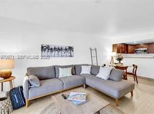 257 S Cypress Rd #403, Pompano Beach, FL 33069