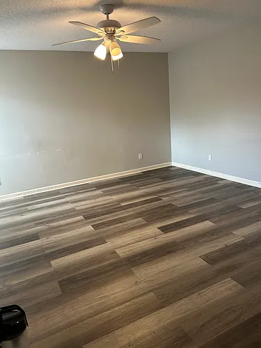 1094 Cedar St #1 Photo 1