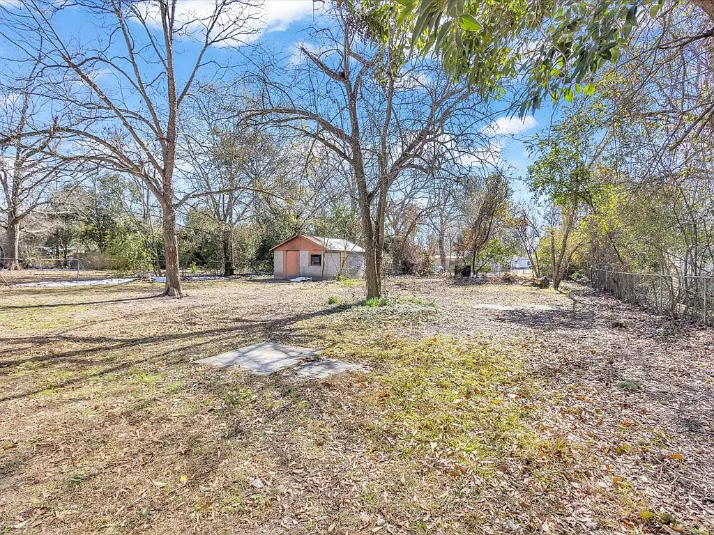 2213 Bungalow Rd — Photo 4