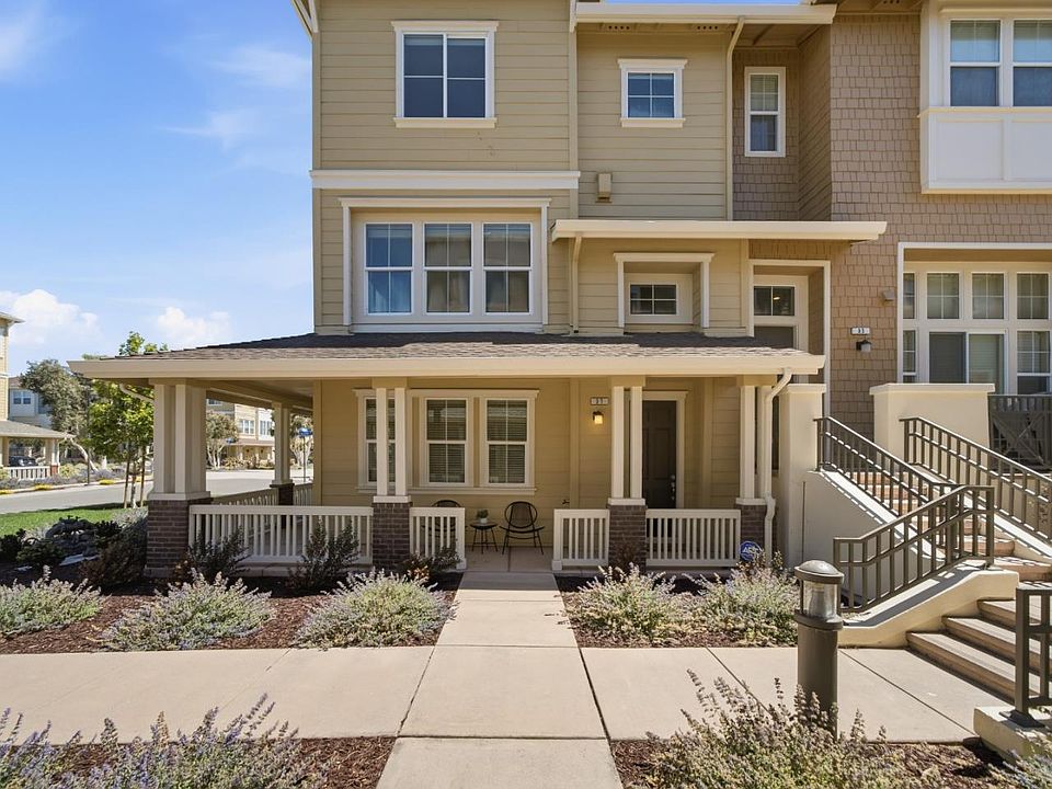 1st image of 37 Bremerton Cir