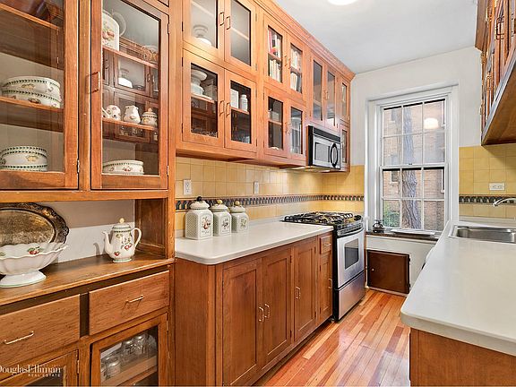 3rd image of 3316 81st St #1-2-0