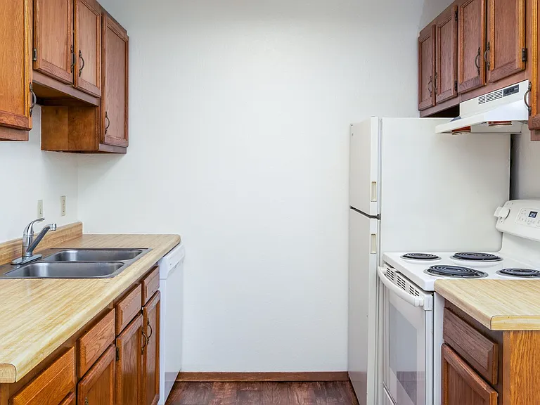Heritage Heights Apartments — Photo 13
