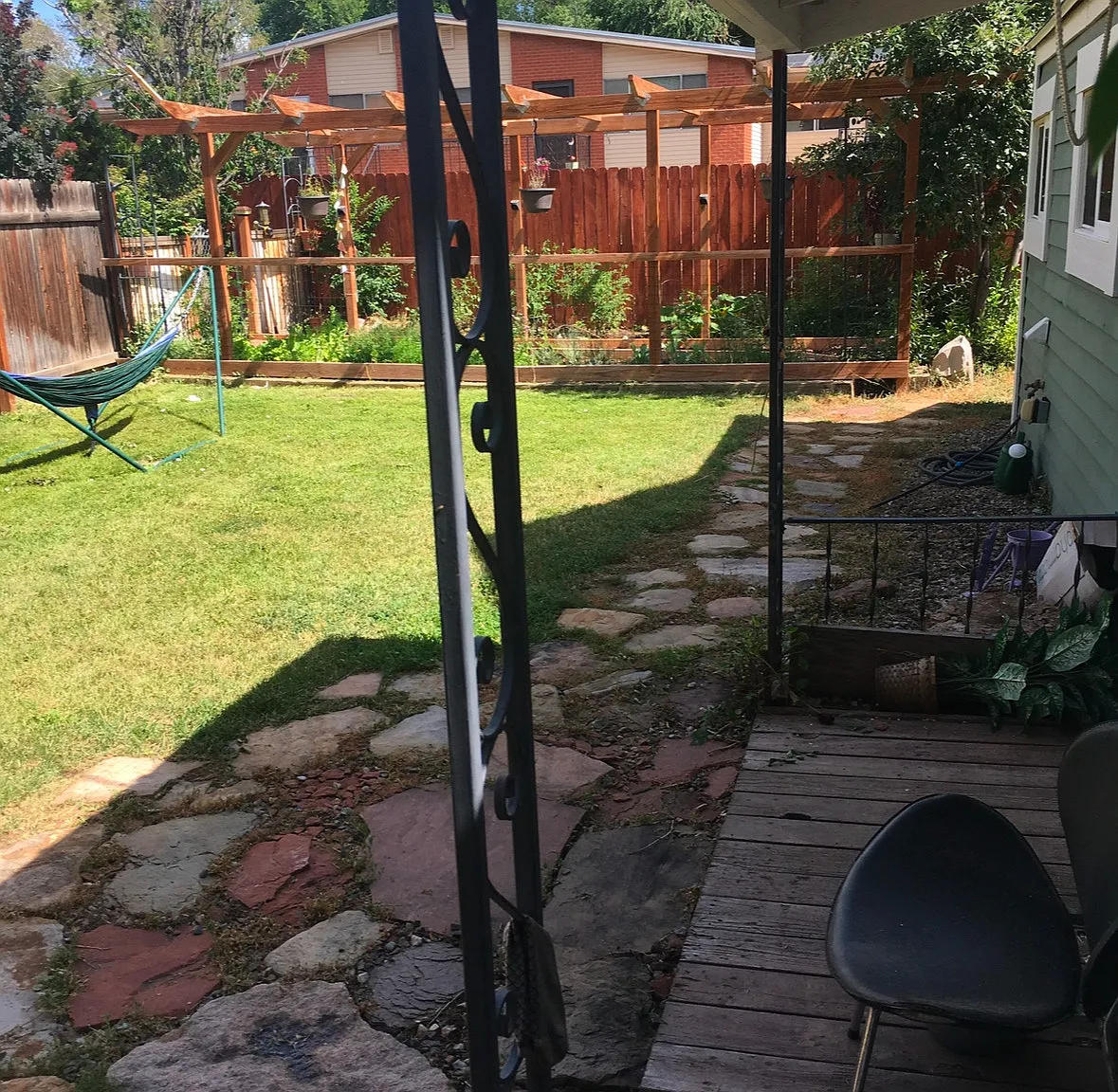 2 bed, 1200 sqft, $1,700 — Photo 1