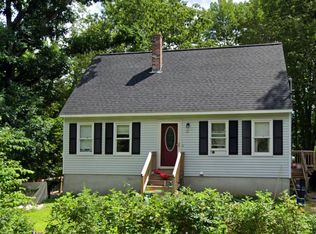 12 Cheney St, Springvale, ME 04083