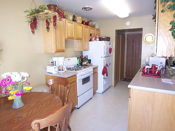 3rd image of 1044 Hampton Hbr #1044
