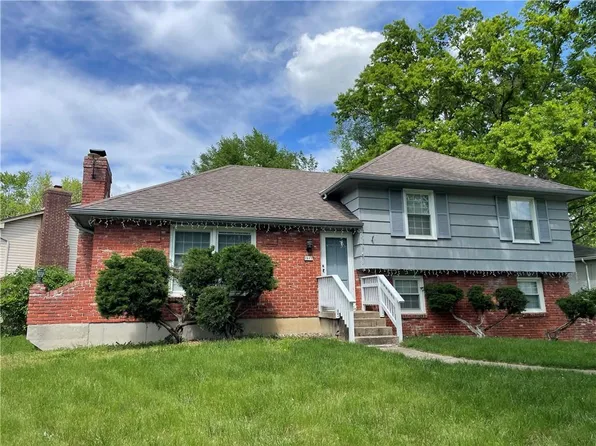 7617 NW Milrey Dr, Kansas City, MO 64152