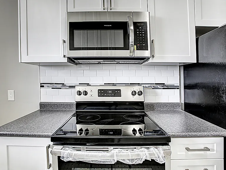 40 Stevenson Rd — Photo 24