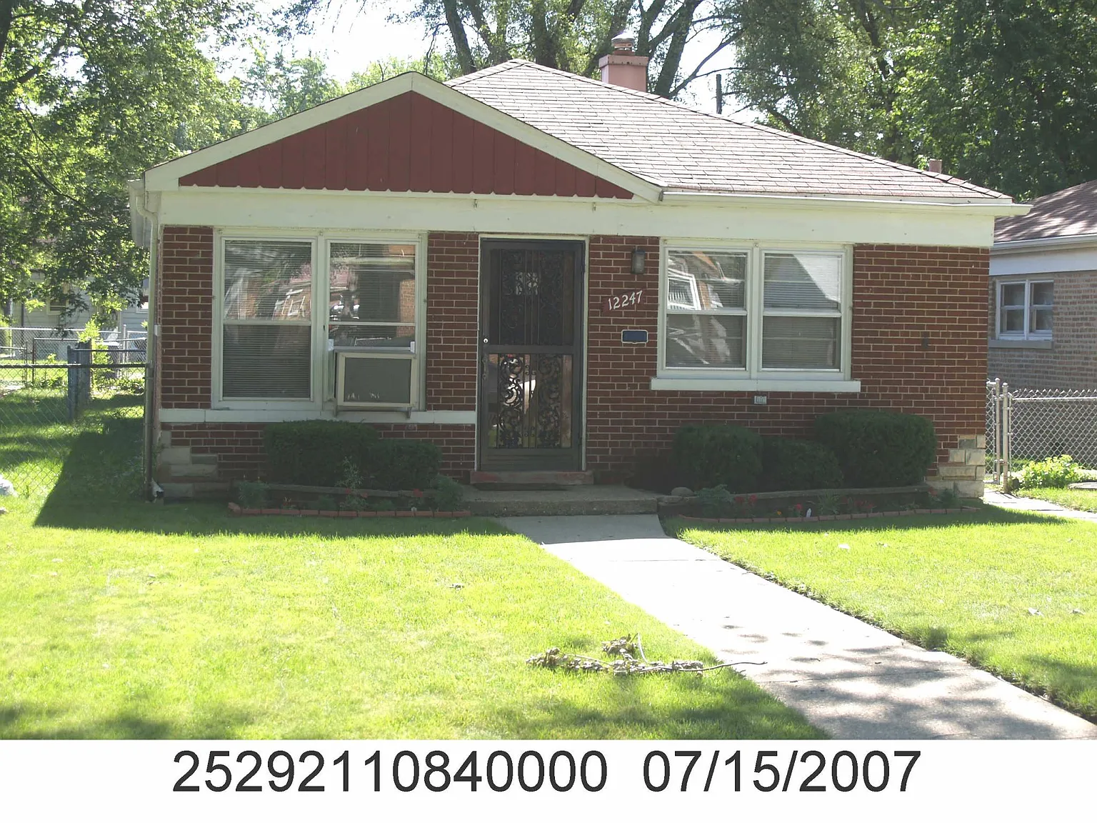 12247 S Racine Ave photo 1