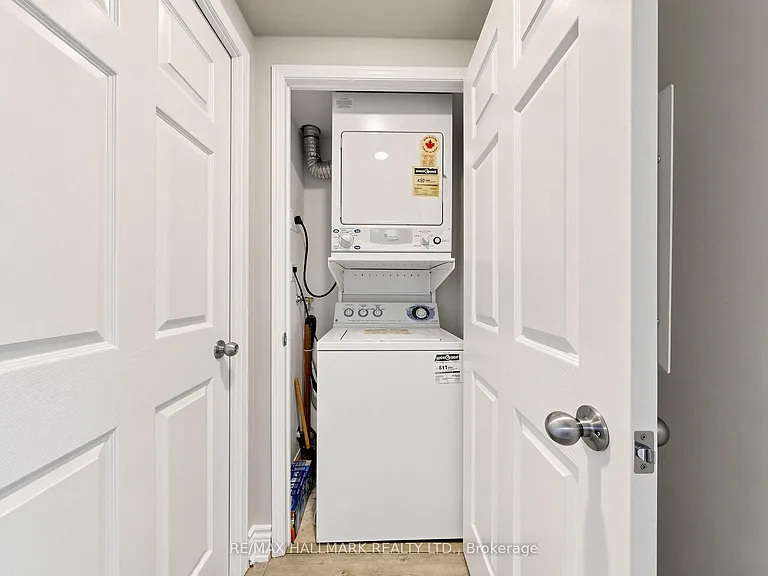 35 Finch Ave E #1808 — Photo 22