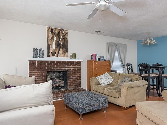4th image of 1829 Shiloh Ct