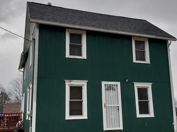 304 SE 3rd Ave, Galva, IL 61434