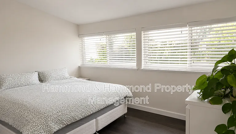 5851 Keokuk Ave — Photo 15
