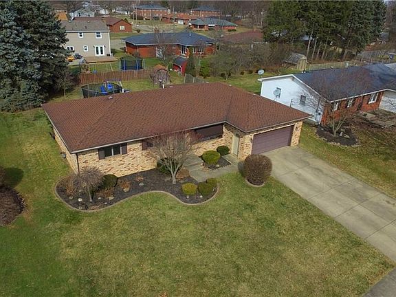4th image of 2055 Glenn Dr NE