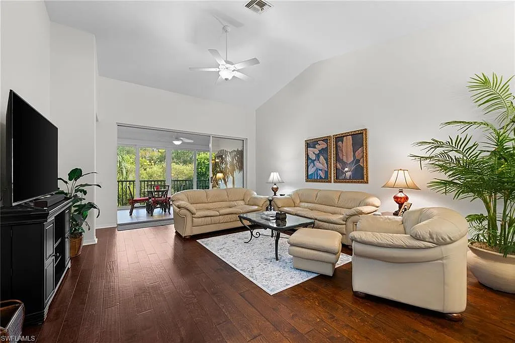 3 bed, 2.0 bath, 1811 sqft, $7,500 — Photo 4