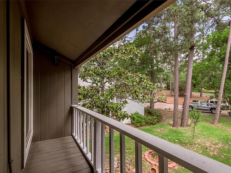 208 Waters Edge — Photo 15