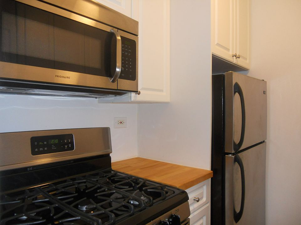 1st image of 425 E 63rd St APT W2a