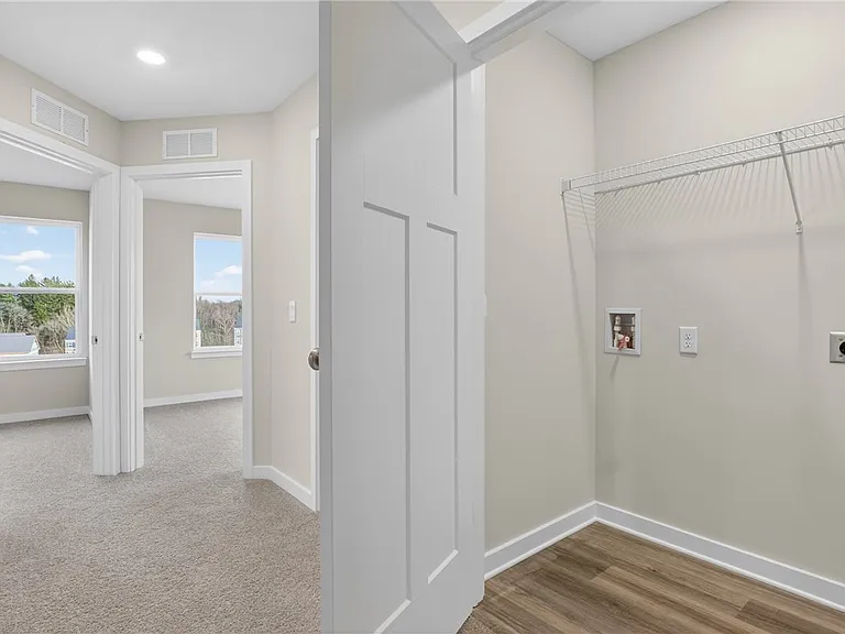704 Olivia St — Photo 28