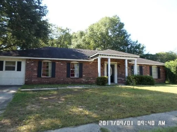 1524 Carlisle Dr E, Mobile, AL 36618
