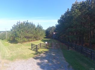 552 Keatts Rd, Gretna, VA 24557
