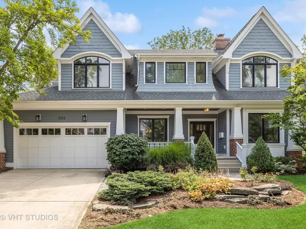 824 S Wright St, Naperville, IL 60540