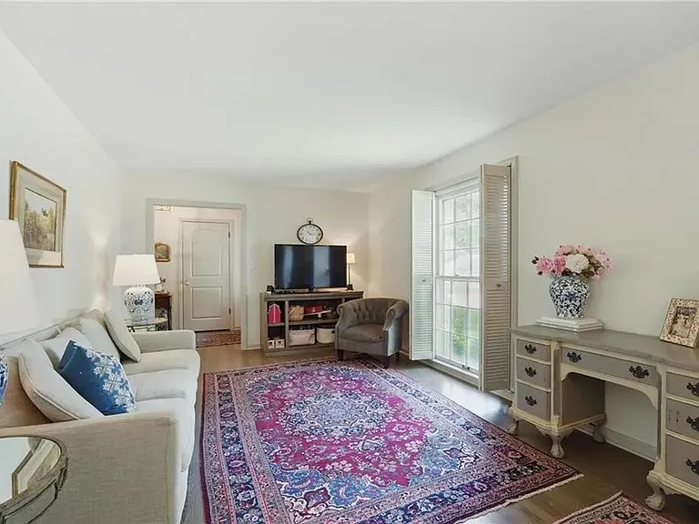 6817 N Bellefontaine Ave — Photo 39