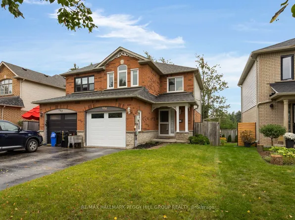 104 Leslie Ave, Barrie, ON L4N 9P4