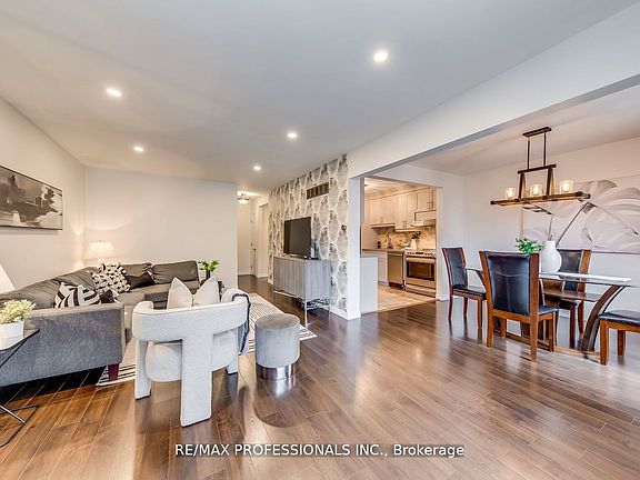 5th image of 4345 Bloor St W #51