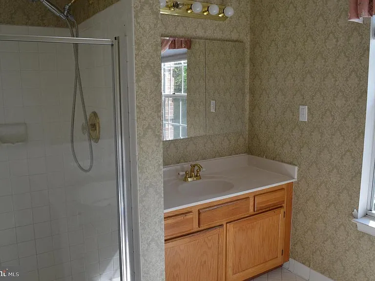 16853 Capon Tree Ln — Photo 14
