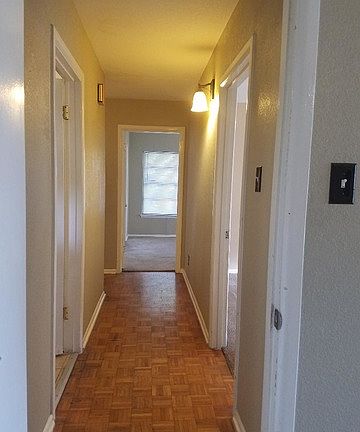 4th image of 4519 Waikiki Dr