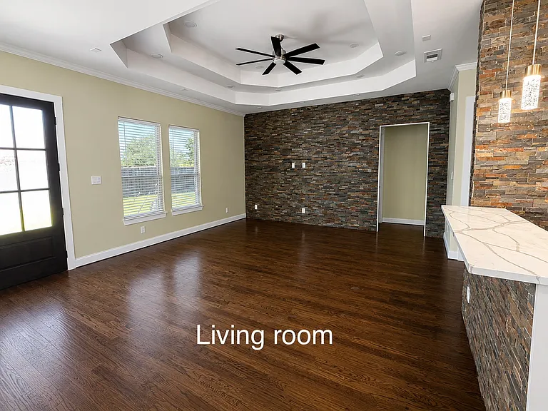 321 Bounding Main St — Photo 30