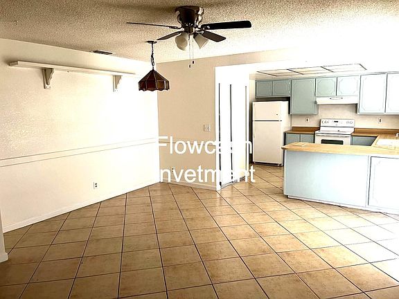 3rd image of 8214 Home Country Way