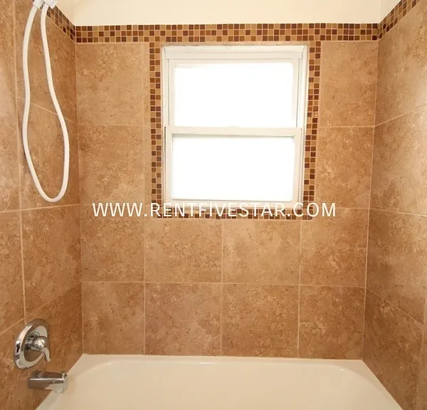 527 N 10th Ave — Photo 8