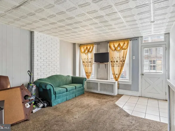 653 Corson St, Norristown, PA 19401