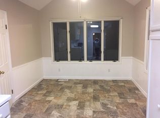 9703 Reavis Rd, Saint Louis, MO 63123