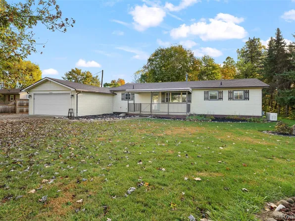 17655 Lohr Rd, Van Buren Twp, MI 48111