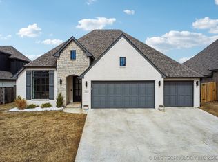 2912 E Portland Pl, Broken Arrow, OK 74014