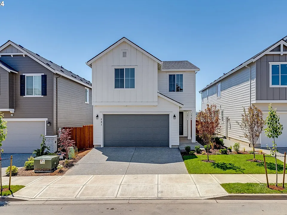 811 NW 178th Way