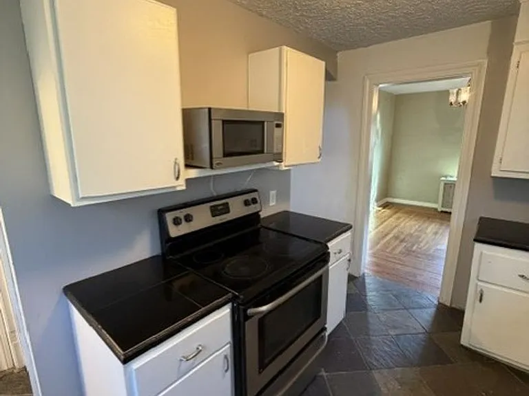 222 Wainwright Ave — Photo 13