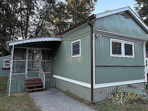 1st image of 34 Boanza Dr