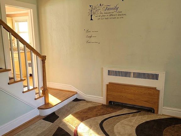 5th image of 833 Buckingham Rd