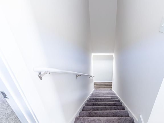 5th image of 3049 Fulton St