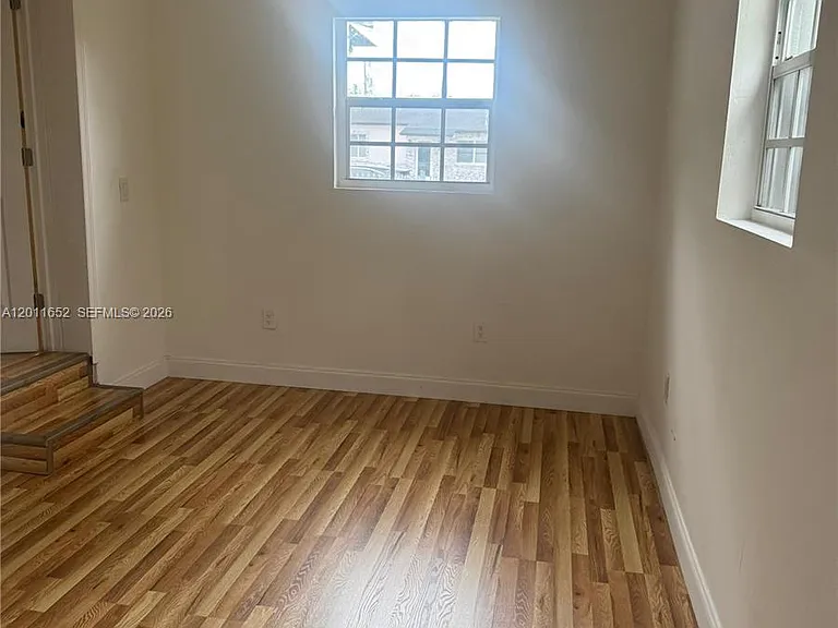 411 NW 106th St — Photo 6