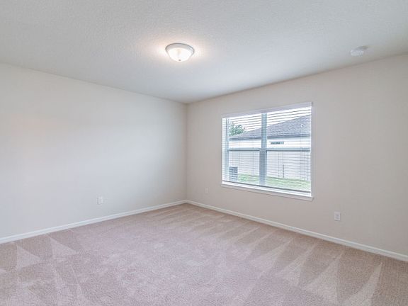 Spacious Owner s Suite