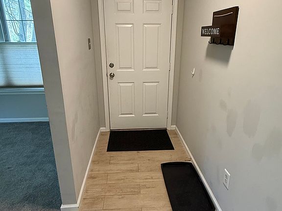 2nd image of 145 Kingswood Ct