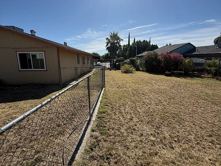Nelson Dr — Photo 15