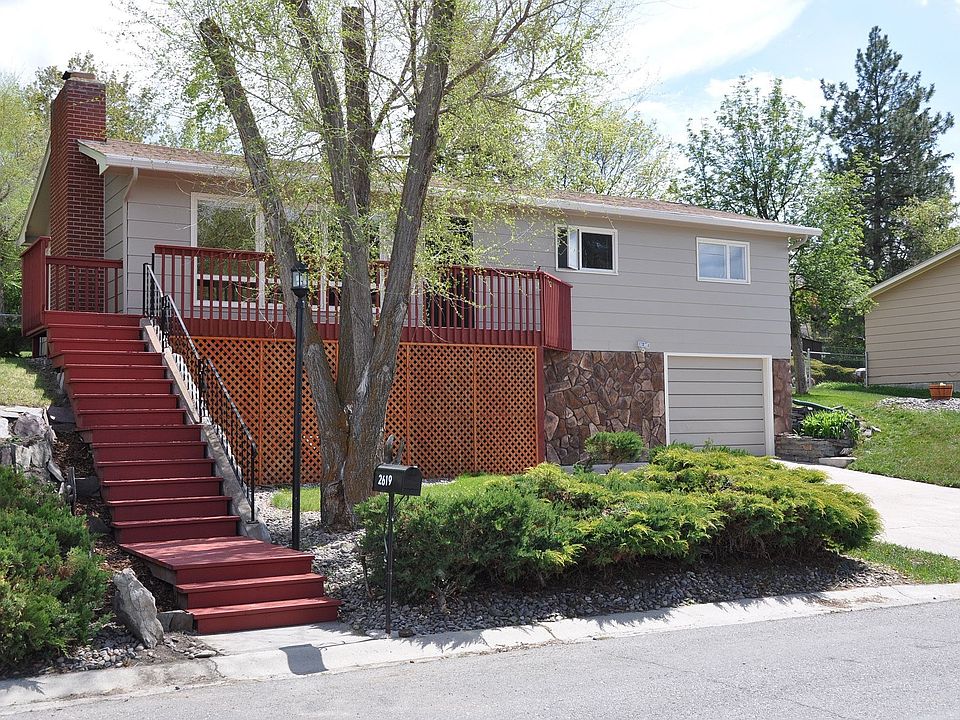 1st image of 2619 S Hills Dr