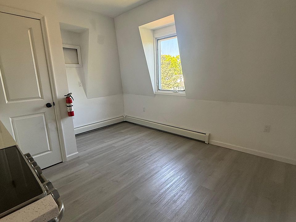 1st image of 137 W 5th Ave #3B