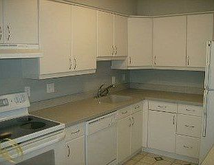 3rd image of 31993 W 12 Mile Rd Unit 201