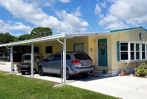 3rd image of 354 Egret Cir