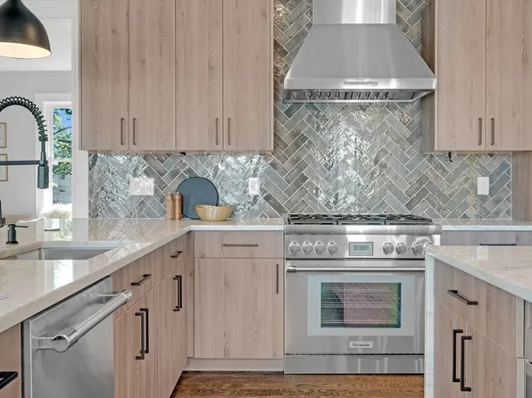 91 Parkton Rd #3, Jamaica Plain, MA 02130